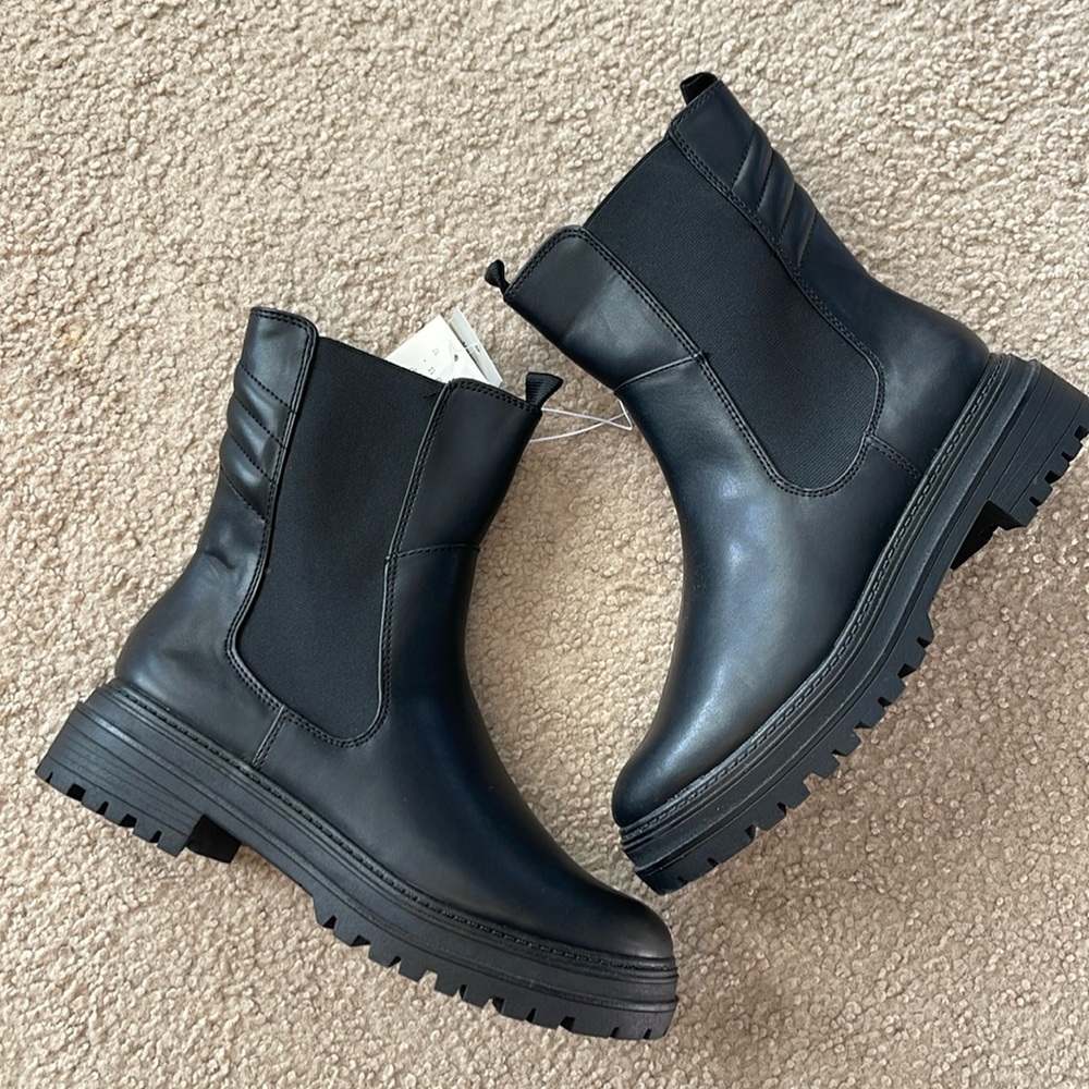 Women’s boots